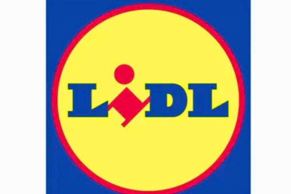 Le logo Lidl jaune, rouge et bleu, avec une forme géométrique au centre.