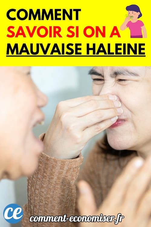 Une femme se pince le nez pendant qu’une autre personne lui parle de près.