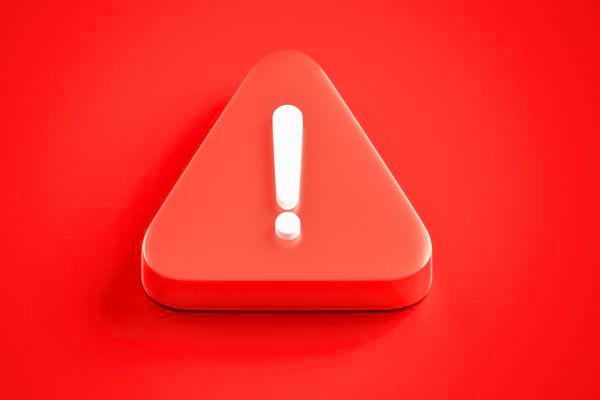 Panneau rouge triangulaire avec un point d’exclamation blanc au centre.