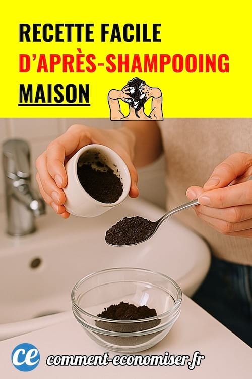 Main versant du marc de café dans un bol en verre pour une recette d’après-shampoing maison.