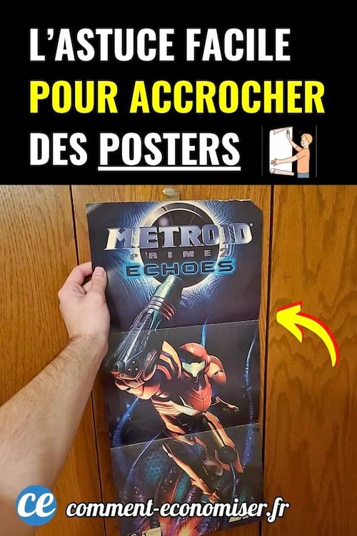 Main tenant poster de jeu vidéo, fond noir, flèche jaune, texte blanc et jaune.