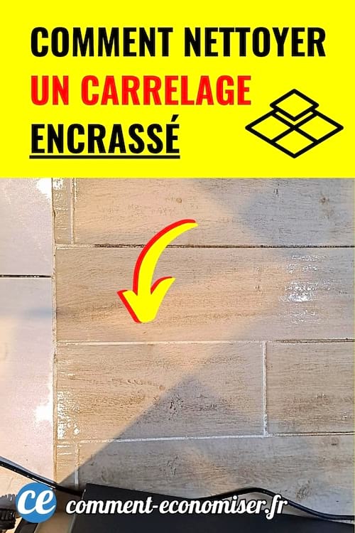 Un carrelage partiellement nettoyé montrant la différence entre propre et sale.