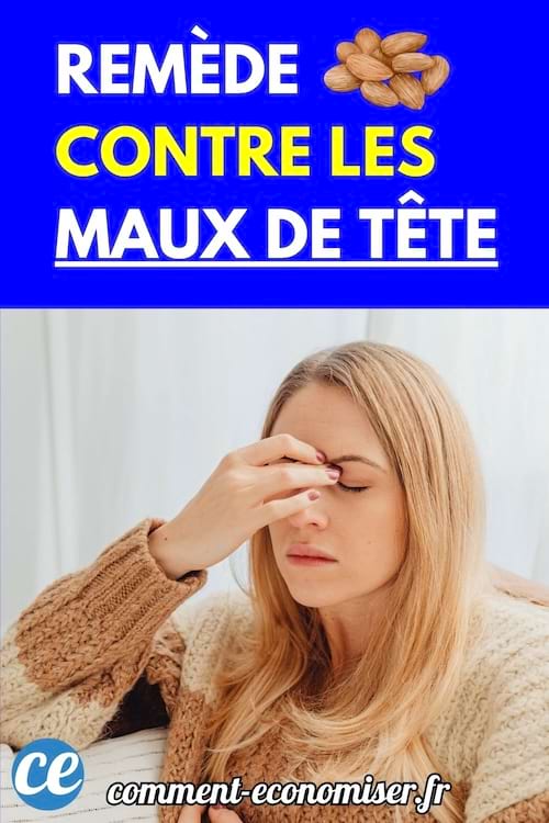 Une femme se masse le front pour soulager un mal de tête.