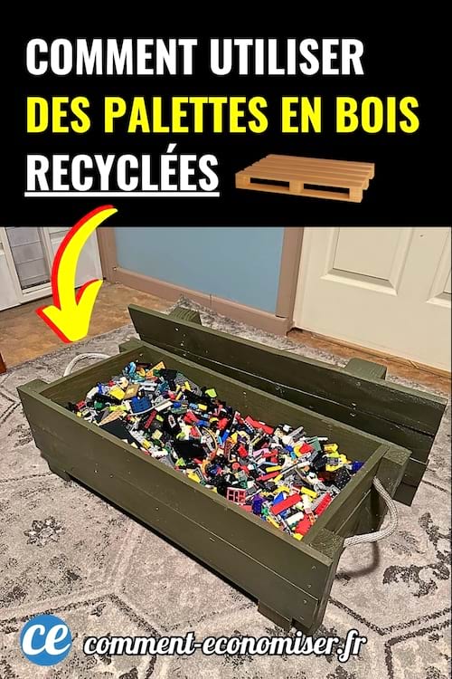 Bac en bois fabriqué avec des palettes recyclées rempli de briques Lego colorées.