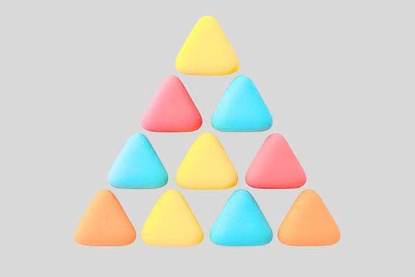 Combien de triangles voyez-vous dans cette pyramide colorée - Test visuel