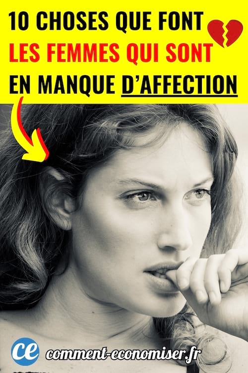 Une femme en noir et blanc qui manque d'affection