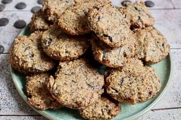 nussbrele des biscuits traditionnels de Noël aux noix