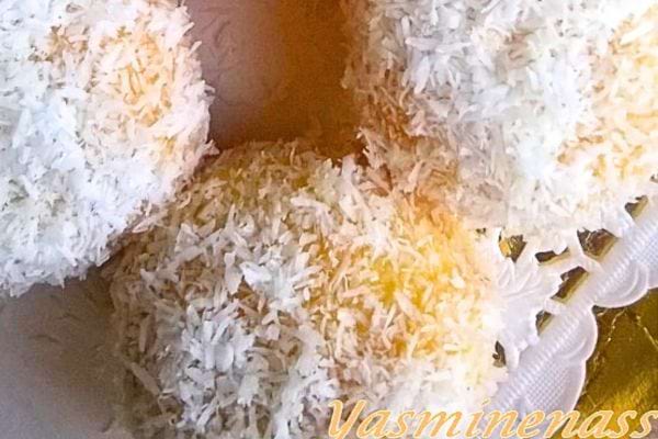 boules de coco faites maison pour Noël