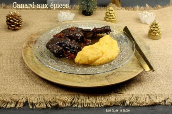 une cuisse de canard mijoté aux épices