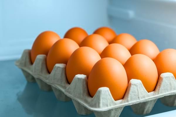 bo&icirc;te &agrave; &oelig;ufs au r&eacute;frig&eacute;rateur