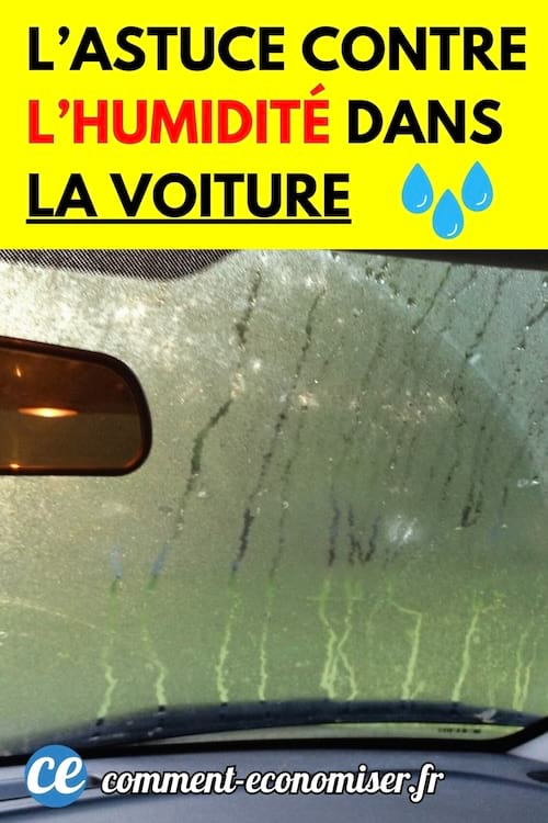 Une voiture avec plein d'humidité sur les vitres
