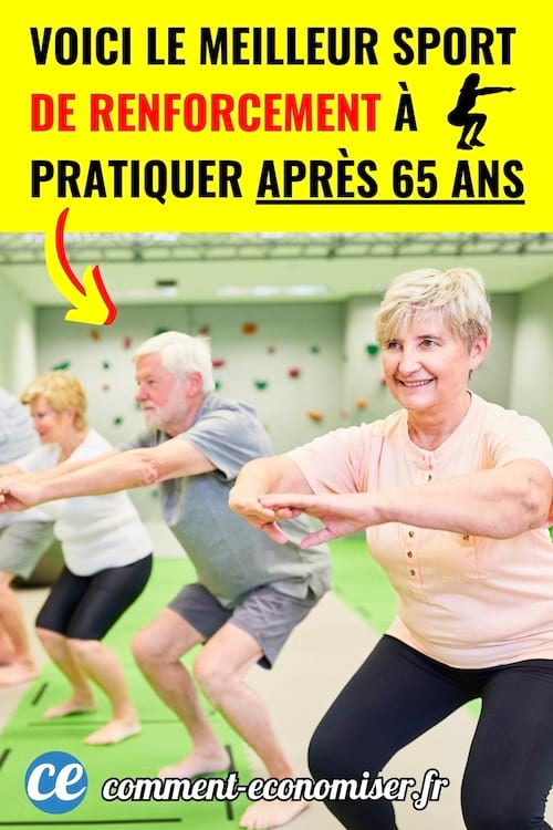 Des personnes de 60 ans qui font du sport de renforcement