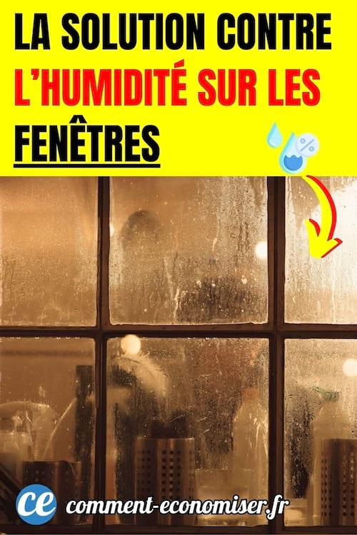 une fen&ecirc;tre de cuisine pleine d'humidit&eacute;