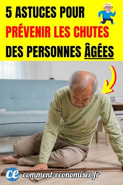 un vieil homme est tomb&eacute; par terre dans son salon