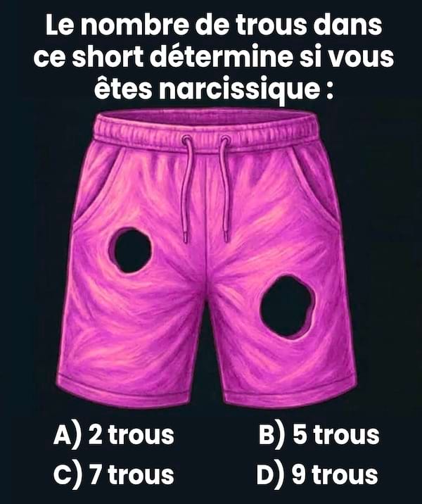 un short rose avec des trous pour faire une test de personnalit&eacute;