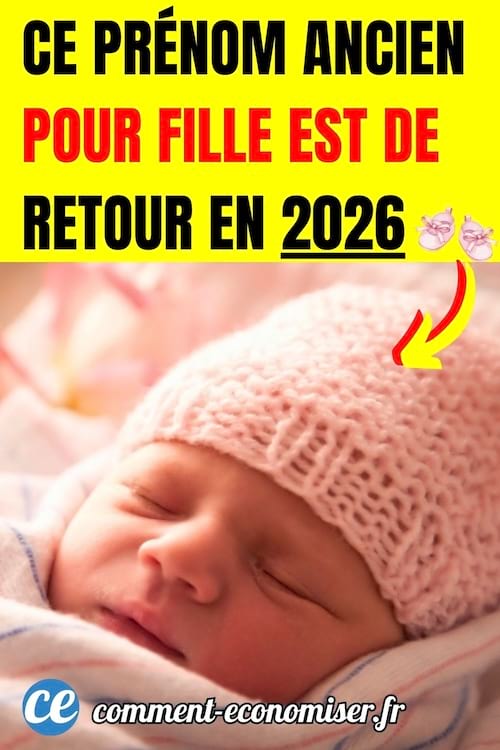 un nouveau-n&eacute; emmitoufl&eacute; dans une couverture avec un bonnet en laine rose