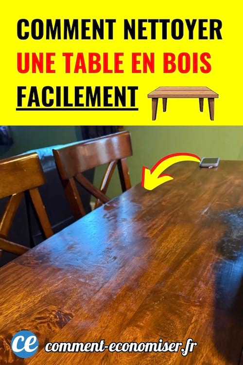 table en bois fonce avec traces et taches visibles sur le plateau
