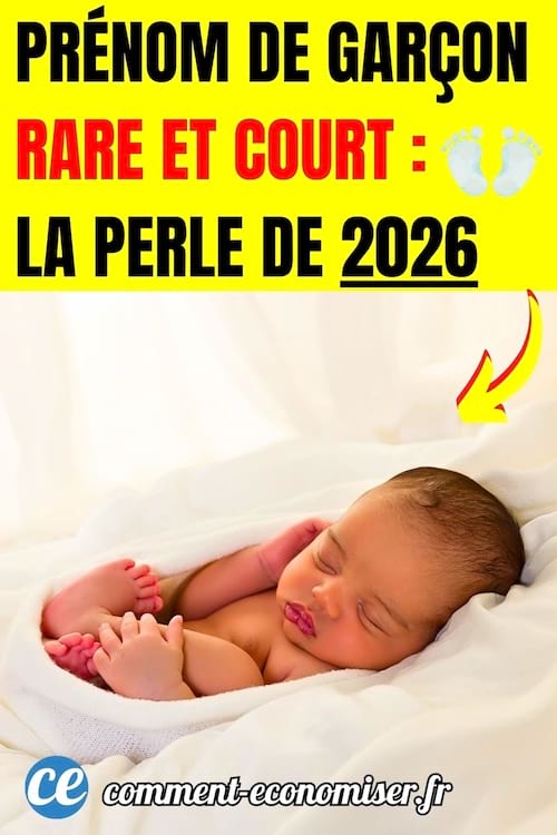 un b&eacute;b&eacute; gar&ccedil;on nouveau n&eacute; dans des langes blancs