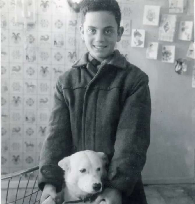 portrait de billy joel avec son chien