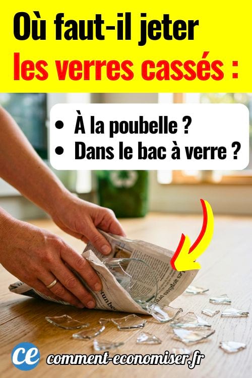 Mains ramassant des &eacute;clats de verre sur le sol avec du papier journal pour &eacute;viter les coupures