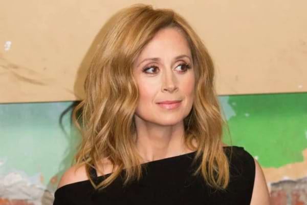 Lara Fabian de profil