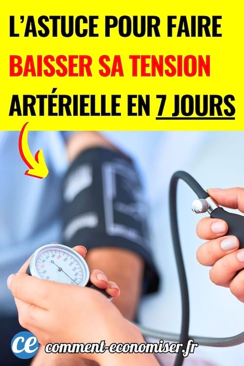 une personne prend la tension artérielle d'une autre personne