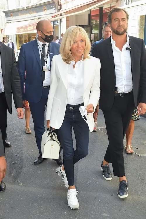 Brigitte Macron en basket au sommet du G7