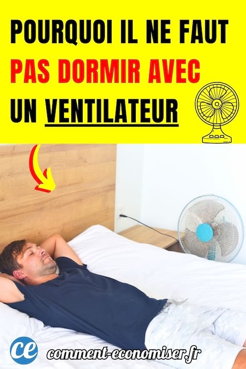 un homme allong&eacute; sur un lit dort avec un ventilateur