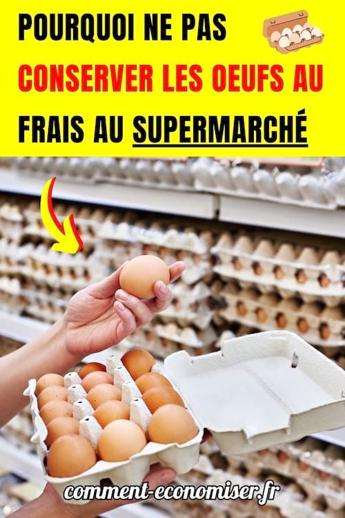 une personne avec une boite d'oeuf devant un rayon d'oeufs &agrave; temp&eacute;rature ambiante