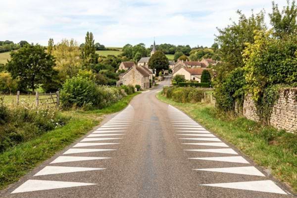 utilité des dents de dragon sur la route de village