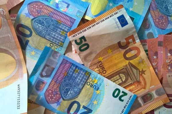 Plusieurs billets de banque