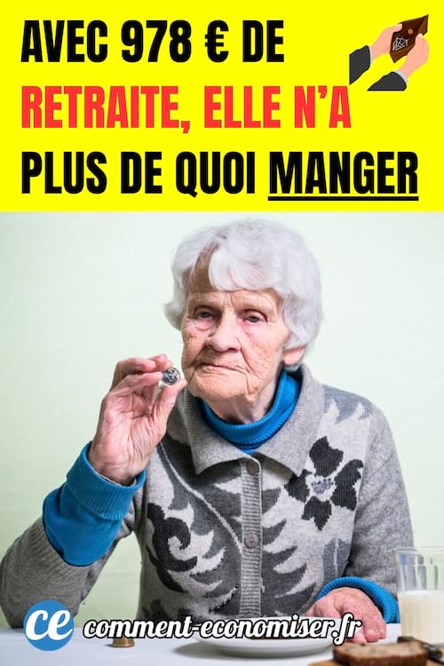 une vieille femme pauvre montre une pièce devant une assiette vide