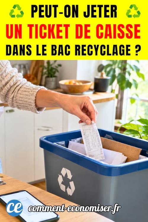 une personne dépose un ticket de caisse dans un bac de recyclage pour le papier