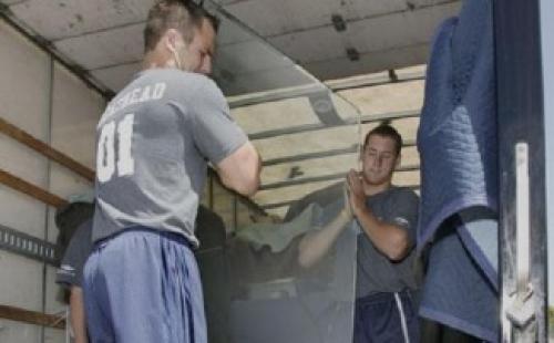 aider les femmes battues &agrave; quitter leur maison