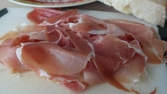 le jambon cru et sec se mange après la date de péremption