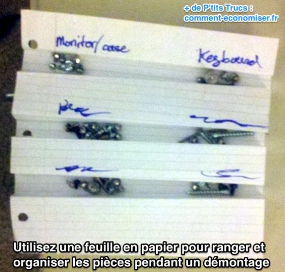 Utilisez une feuille en papier pour ranger et  organiser les pièces pendant un démontage