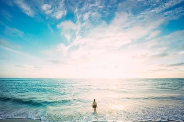 Aller à la plage permet de réduire les effets de la dépression.
