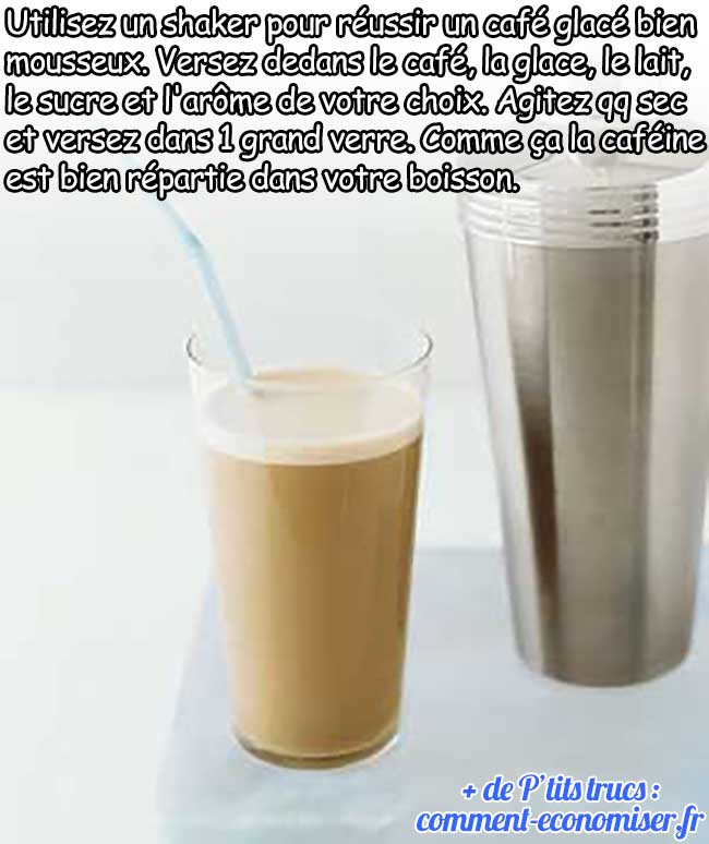 utilisez un shaker avec du café, du lait, du sucre, un rôme pour avoir un bon café glacé