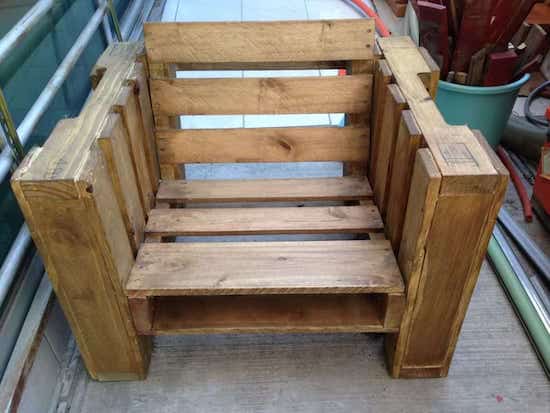 Chaise fabriqué en palette en bois