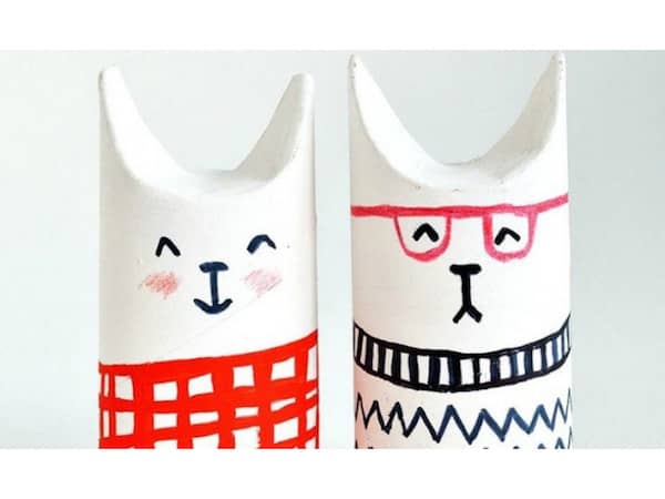 chats en carton en rouleaux de papier toilette