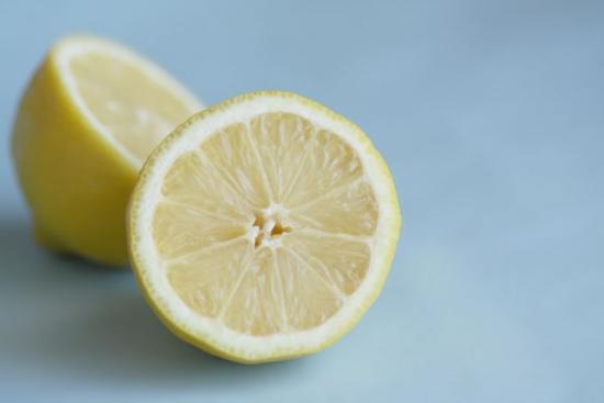 lemon against the smell of cat pee