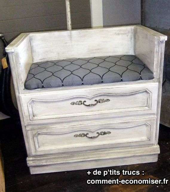 Commode recyclée en banc