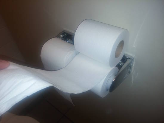 Double couche papier toilette pour le bureau