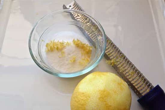 faire du sucre aromatiser au citron avec les zestes