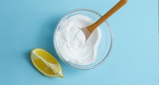 le mélange bicarbonate + citron enlève le moisi