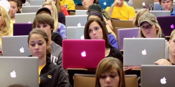 Vous allez découvrir pourquoi il est préférable d'utiliser votre stylo que votre ordinateur portable quand vous prenez des notes.