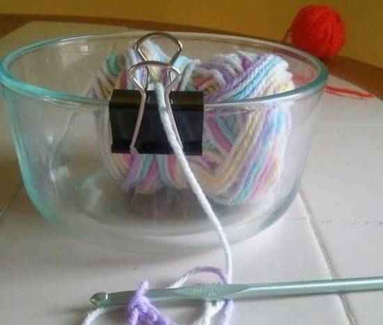 tricoter sans emmêler la laine avec pince note