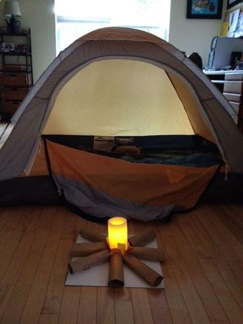 Faites du camping Ã  l'intÃ©rieur de la maison