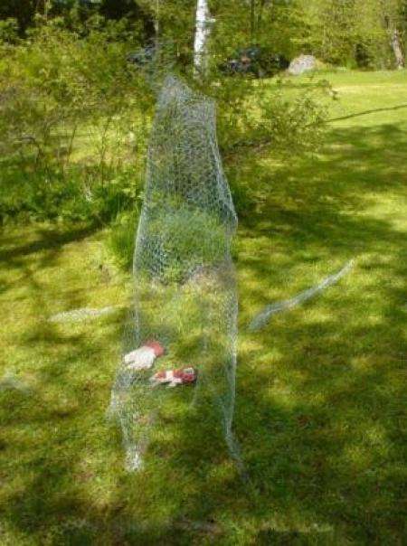 donnez une 1ere forme au grillage