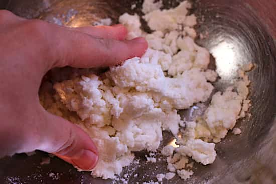 laver four encrassé avec soude